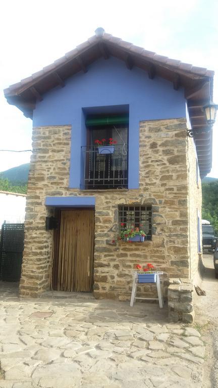 La Casa Azul Guest House Yosa de Sobremonte Luaran gambar